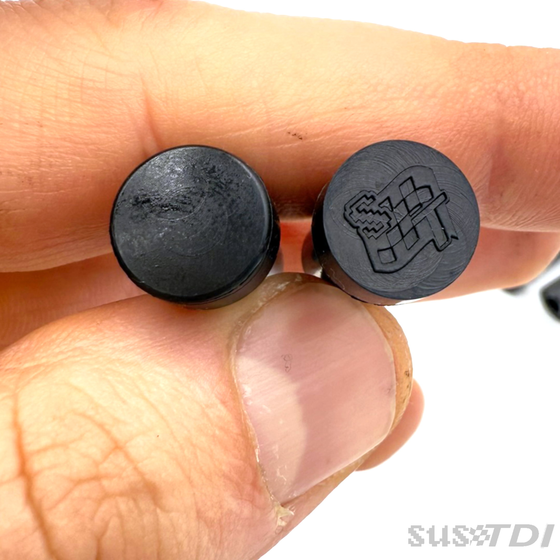 OE VAG-style 4mm Vacuum Caps - Image 5
